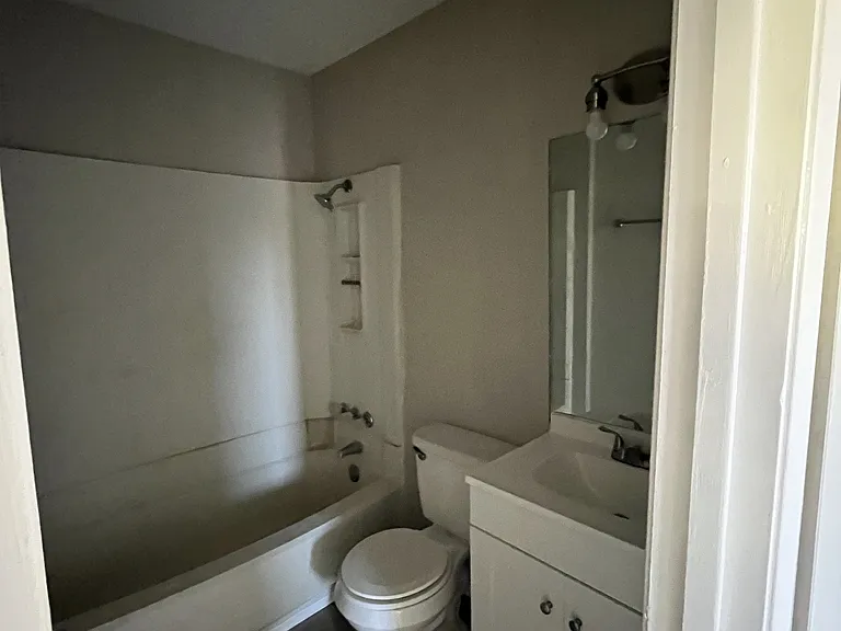 606 Bracewood Cir #C — Photo 5