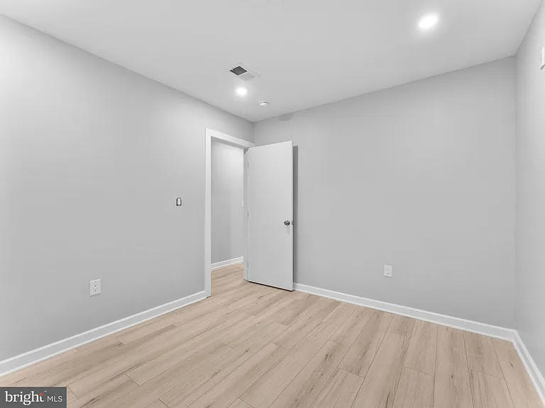 1682 N 54th St #2 — Photo 10