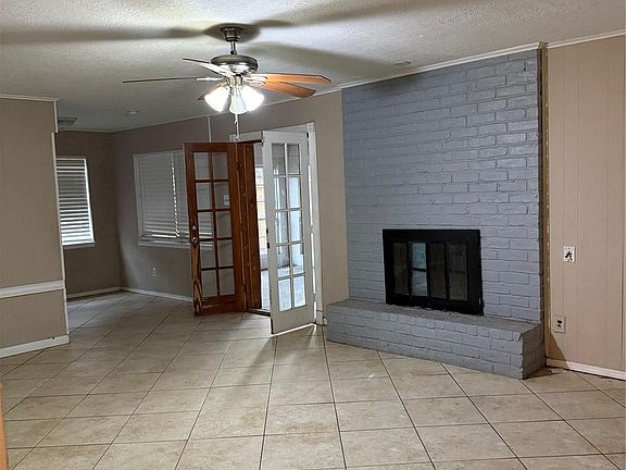 4th image of 4202 Ponca St