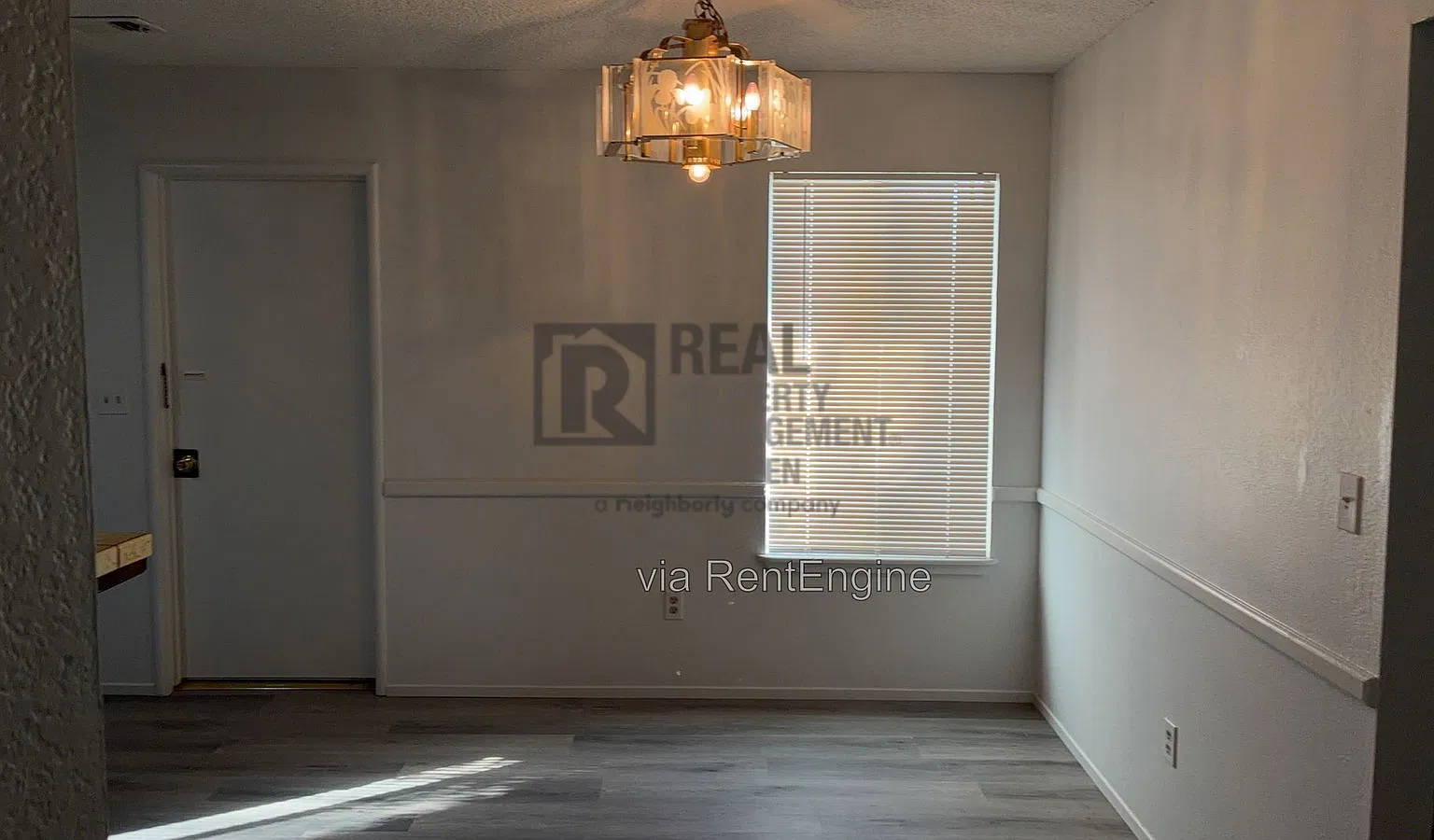 3 bed, 2.0 bath, 1252 sqft, $1,795 — Photo 4