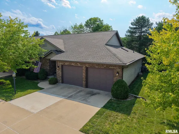 6919 N Willow Ridge Dr, Peoria, IL 61614