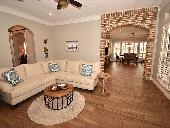 5th image of 11620 Ridgecrest Dr