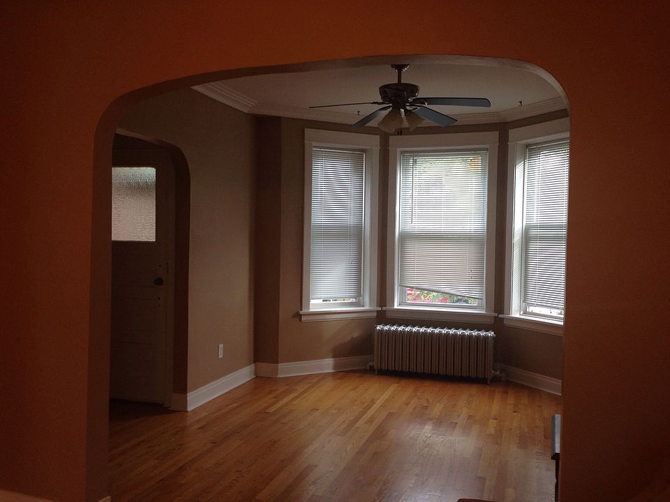1st image of 3732 W Dickens Ave #1