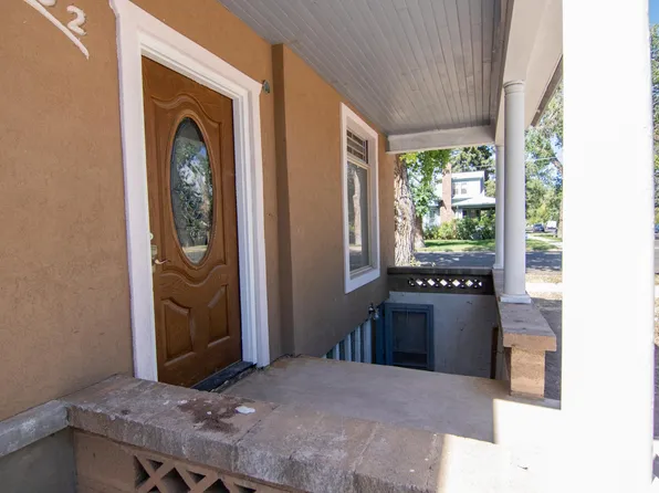 802 S 10th St, Laramie, WY