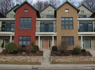 221 N Lakeshore Blvd, Marquette, MI 49855