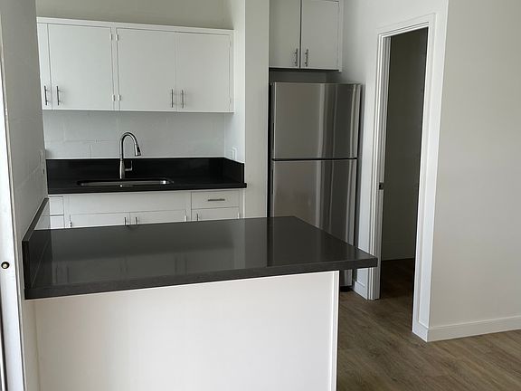 3rd image of 1509 Liholiho St #203