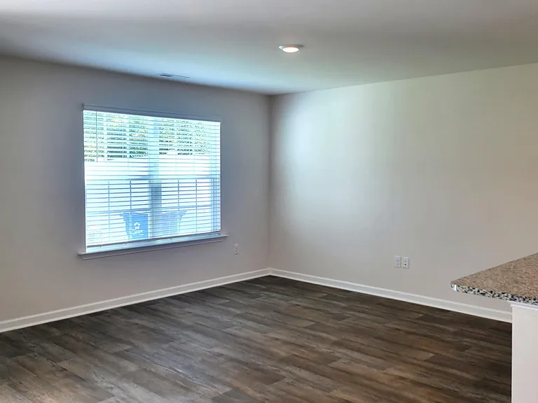 2709 Gracie Ln — Photo 8