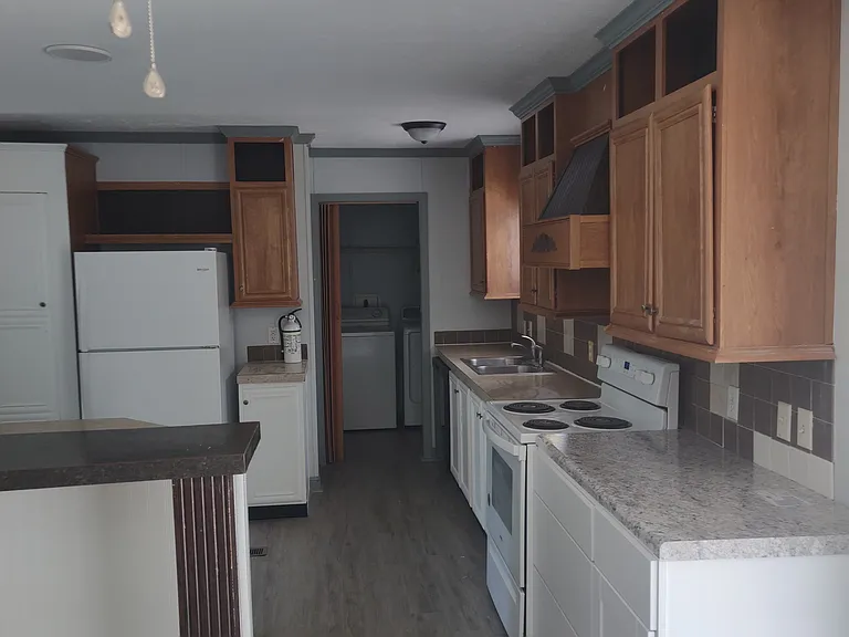 7305 W Airport Rd — Photo 5