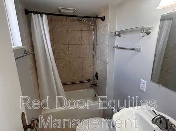 123 N Broad St UNIT 305
