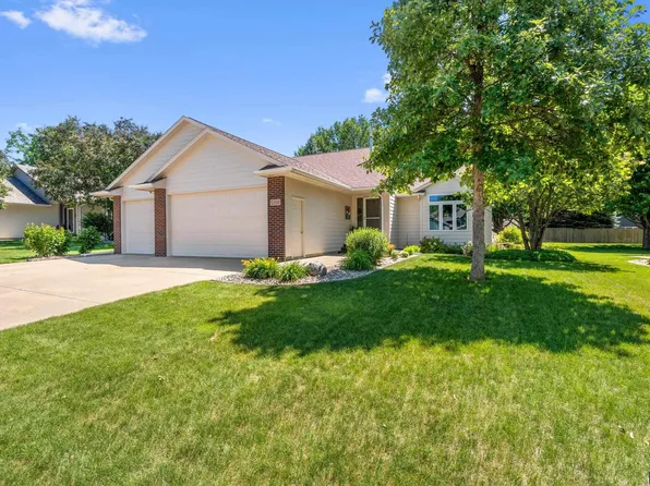 5200 S Lewis Ave, Sioux Falls, SD 57108