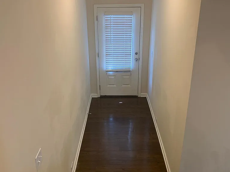120 Greenfield Dr — Photo 4