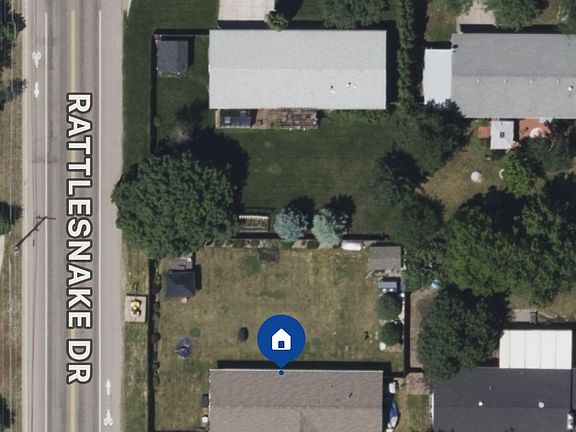 2nd image of 1300 Clarkia Ln