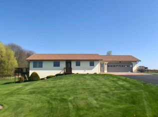 W5234 Walker Rd, Neillsville, WI 54456