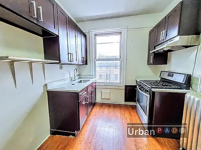 531 Bristol St #7 — Photo 5