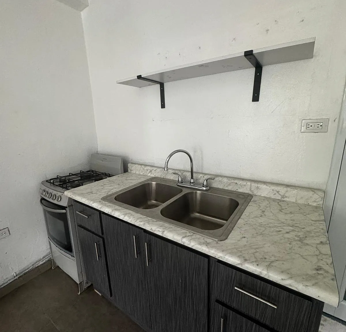 2 bed, $700 — Photo 4