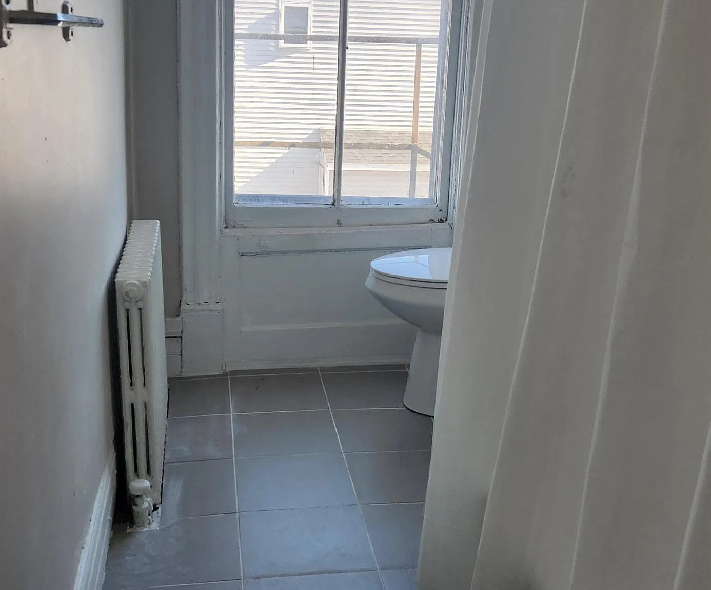 277 Ontario St - 2nd F... — Photo 2