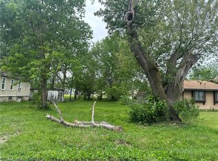 419 N Hunt St, Cameron, MO 64429