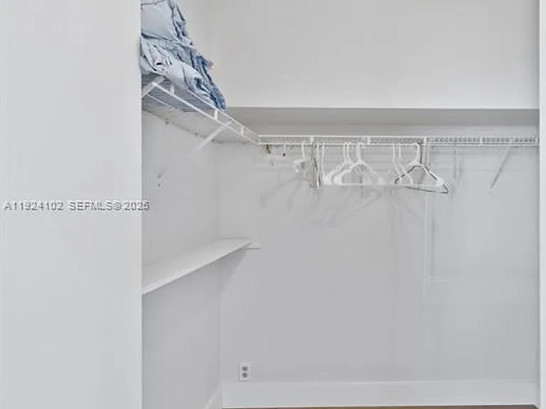 6767 Collins Ave #909 — Photo 11