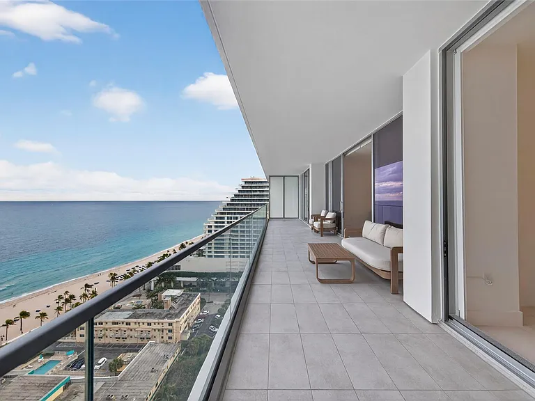 153 N Seabreeze Blvd #1901 — Photo 4