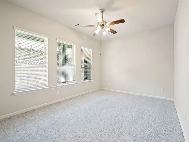 3908 Jasmine Fox Ln — Photo 5