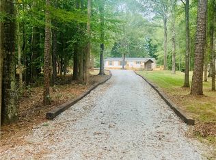 101 Beaver Trl, Lowndesville, SC 29655