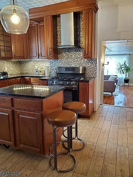 293 Delawanna Ave — Photo 3