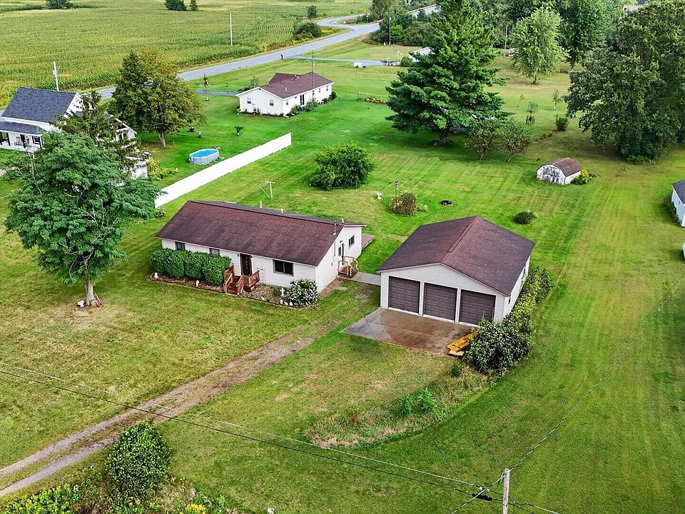 1st image of 10977 Maple Rd