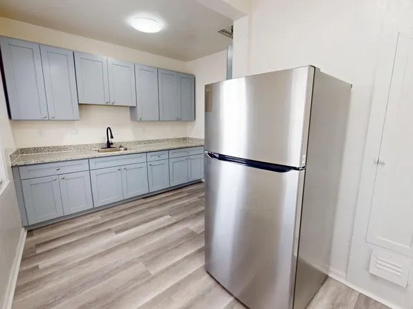 521 W Macarthur Blvd APT 1, Oakland, CA 94609