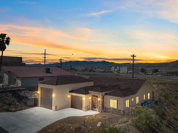 553 Locust Ct, Bullhead City, AZ 86429