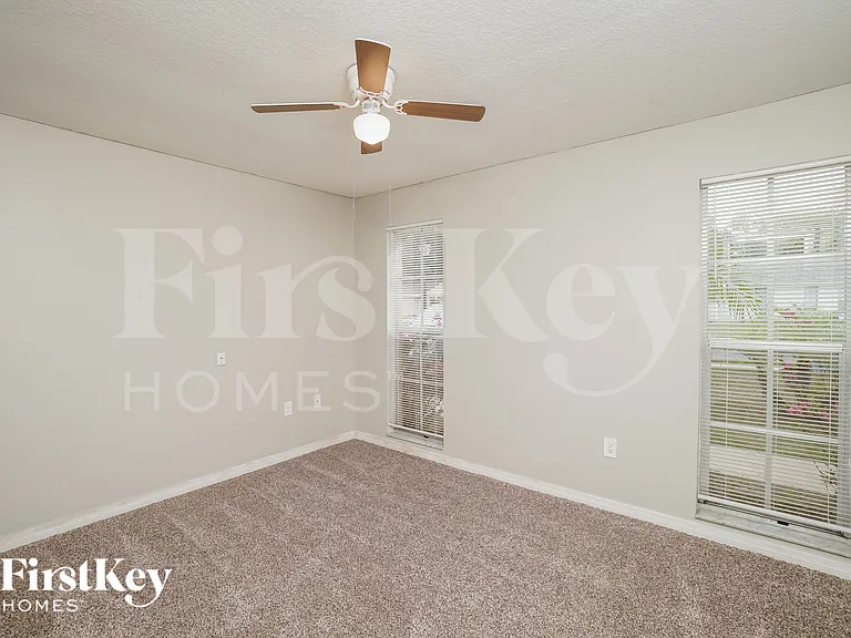 6841 Willits Ave — Photo 8
