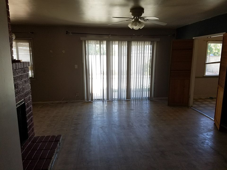 2nd image of 13452 Muscatine St