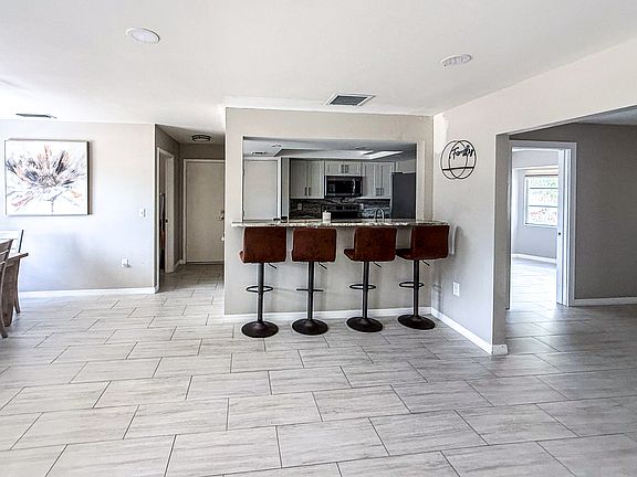 3rd image of 3702 Meyer Pl