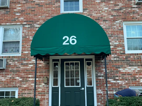 26 Ernest Ave APT 1, Exeter, NH 03833