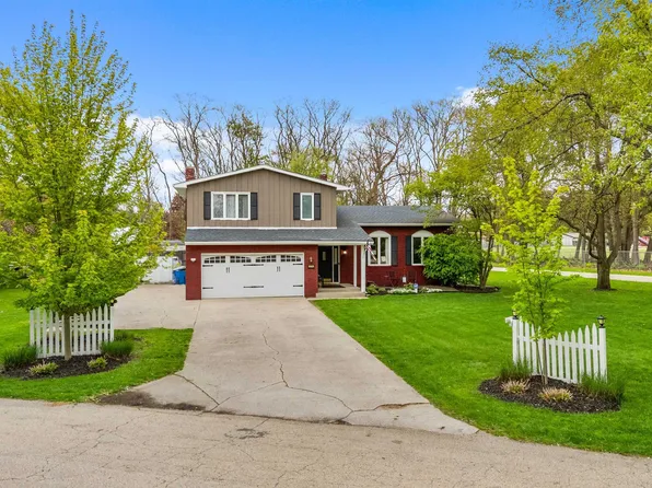 53040 Glenmoor St, Elkhart, IN 46514