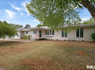 807 S Lincoln Ave, Manito, IL 61546