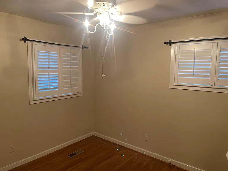 300 Willow Bend Rd — Photo 8