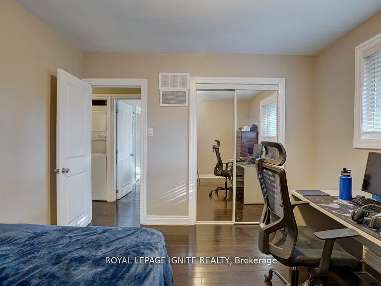 53 Sundance Cres #MAIN FL — Photo 16