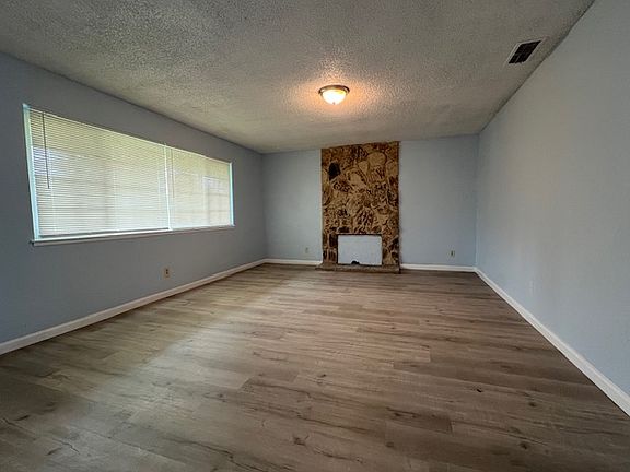 2nd image of 8360 Newfield Cir