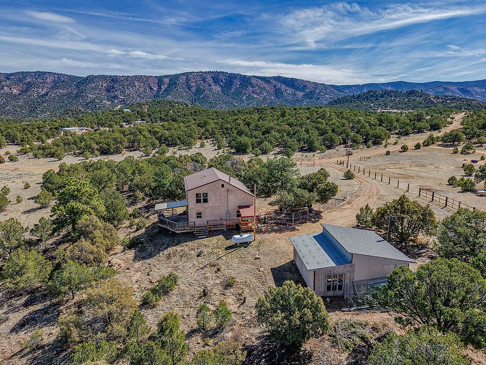 1st image of 597 Piute Dr