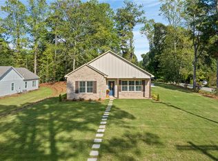 2505 Rockybrook Rd, Opelika, AL 36801