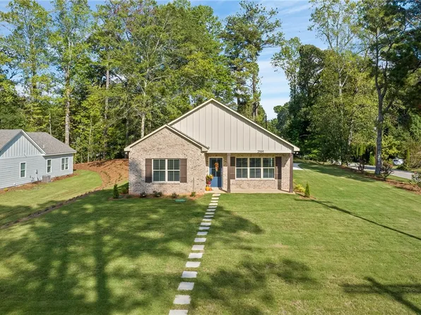 2505 Rockybrook Rd, Opelika, AL 36801