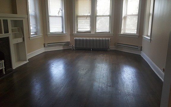 3rd image of 7304 S Saint Lawrence Ave #2