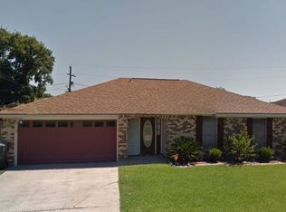 2430 Little John Ln, Groves, TX 77619
