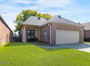 118 Oakbend Dr, Lafayette, LA 70506