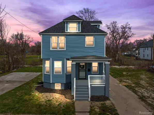 2996 Seyburn St, Detroit, MI 48214