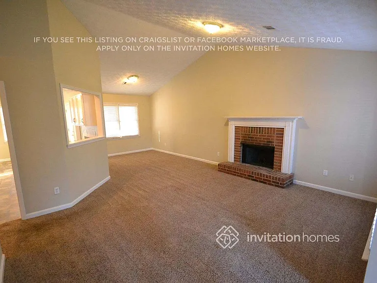 211 Johnstons Way — Photo 3