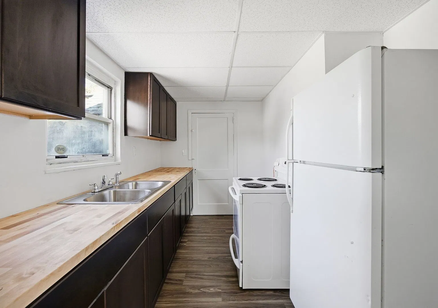2 bed, 574 sqft, $1,200 — Photo 3