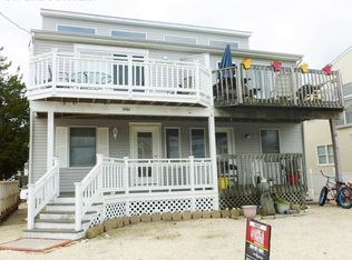 366 40th St #EAST, Avalon, NJ 08202
