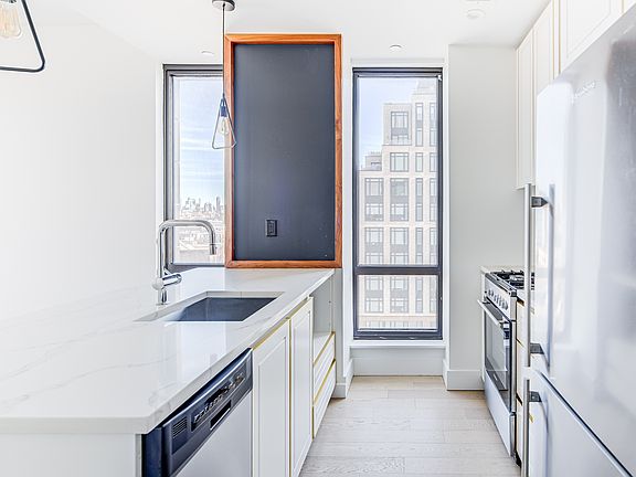 4th image of 636 4th Ave #1OO6