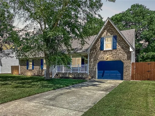 325 Rio Dr, Chesapeake, VA 23322